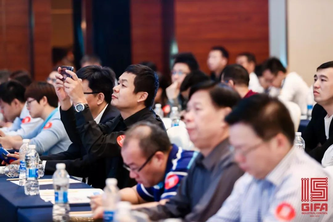 5dd4ee25a41e8.png image.png