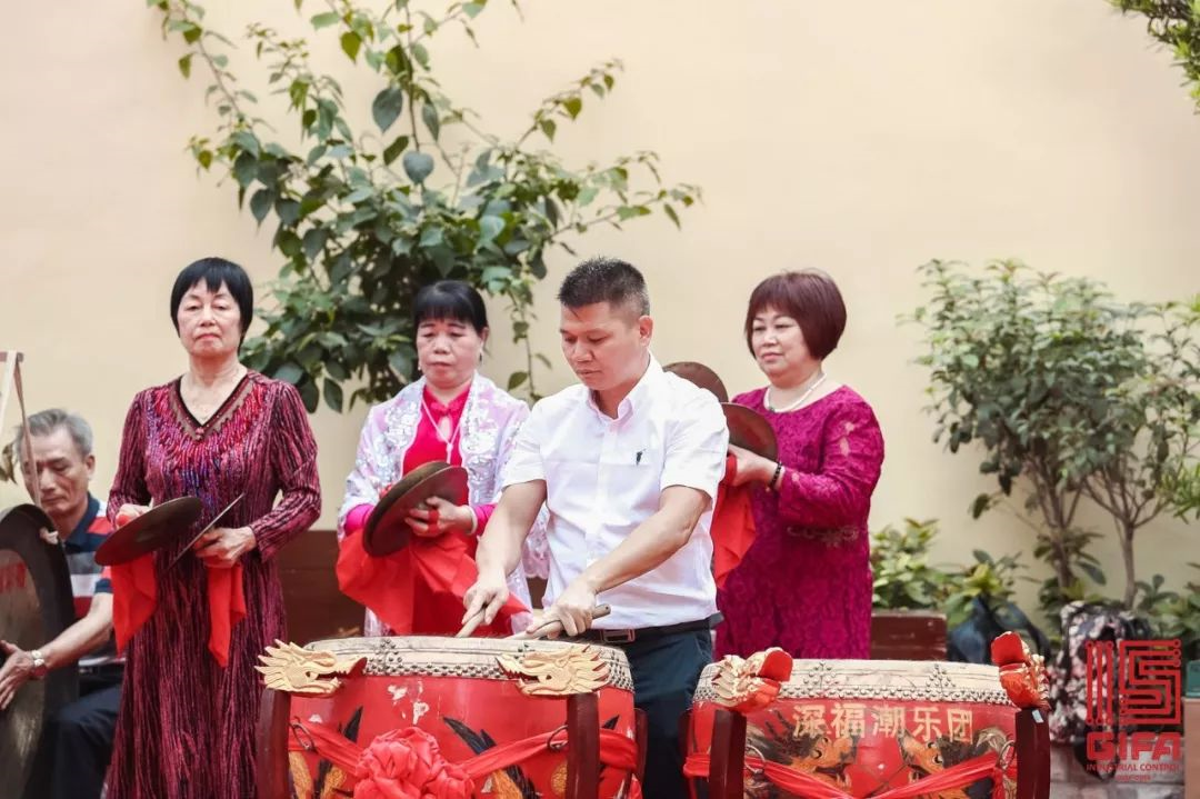 5dd5f04f2bdb6.png image.png